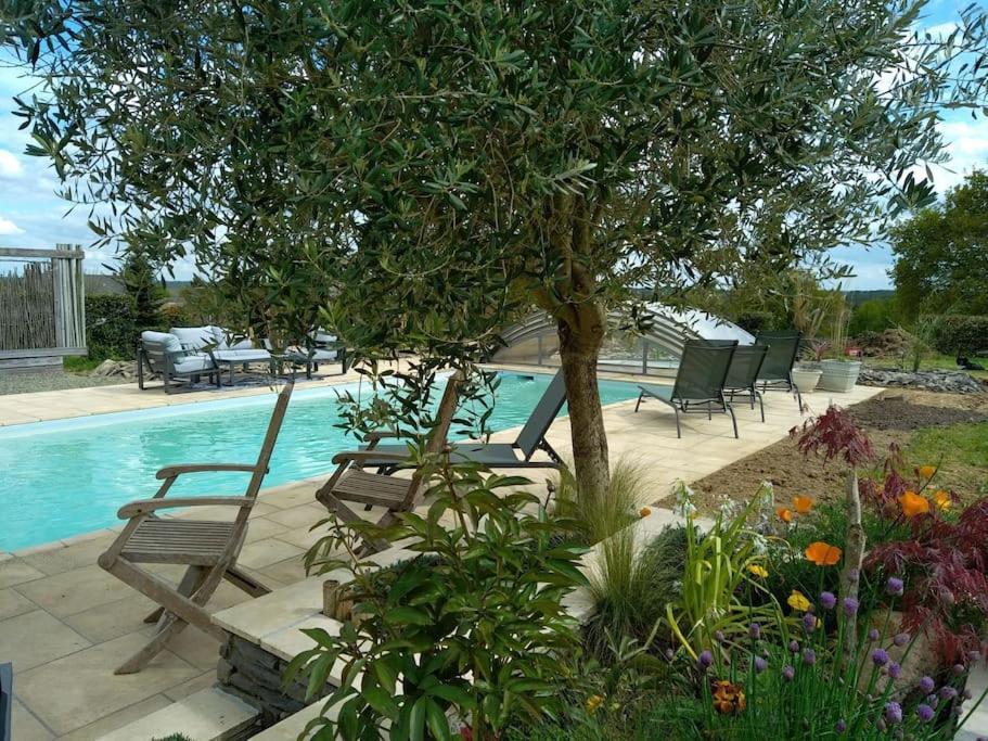 Maison/Villa avec piscine privée Gîte Brain d'eau La Chapelle-de-Brain Esterno foto