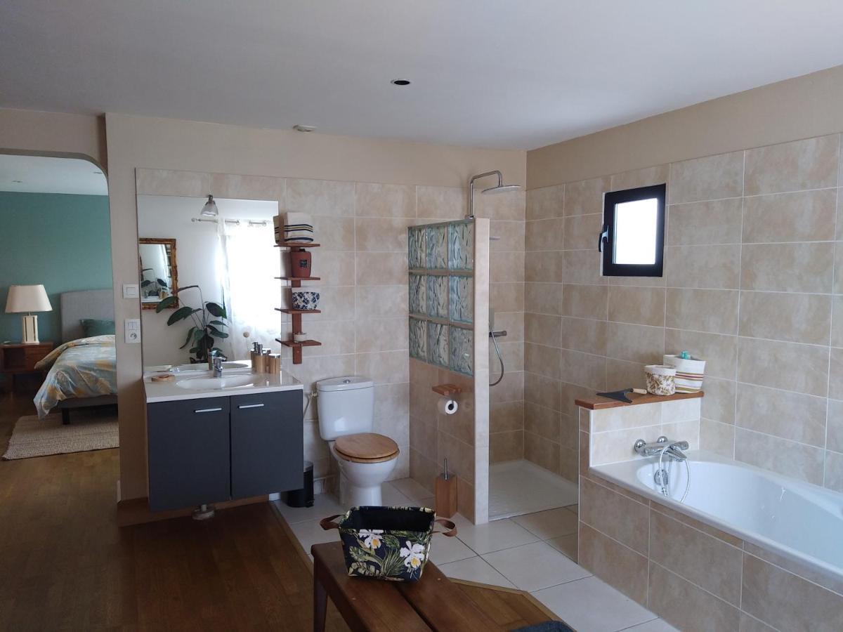 Maison/Villa avec piscine privée Gîte Brain d'eau La Chapelle-de-Brain Esterno foto